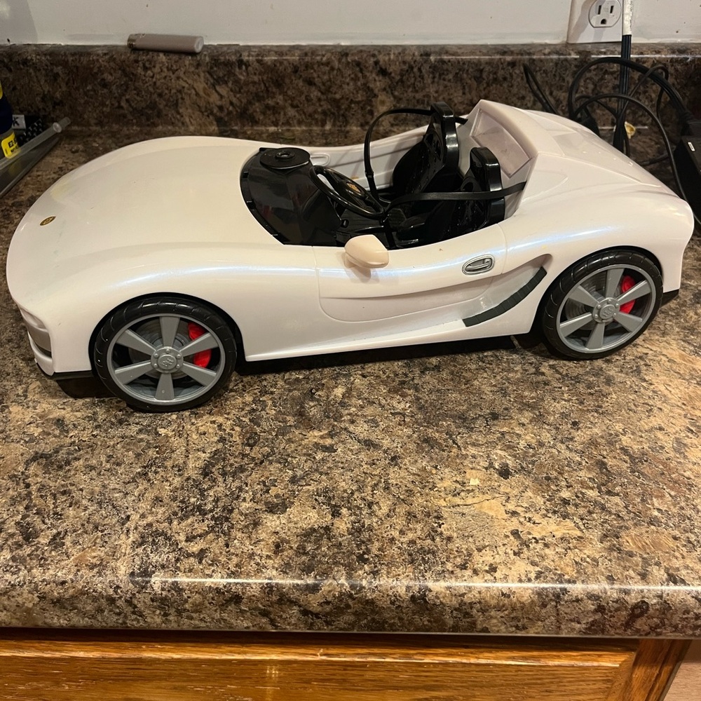 Rainbow high white car